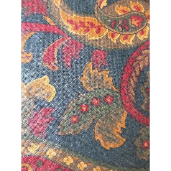 Vintage 1980s Croscill Polished Cotton Chintz Paisley 72